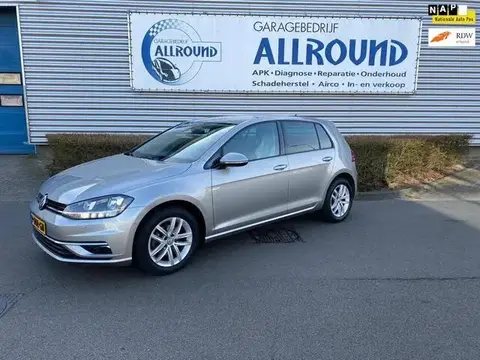 Used VOLKSWAGEN GOLF Petrol 2017 Ad 