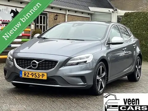 Annonce VOLVO V40 Essence 2018 d'occasion 