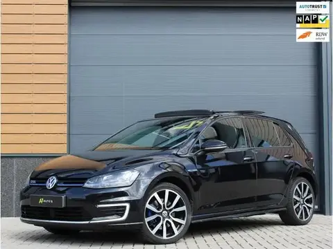 Used VOLKSWAGEN GOLF Hybrid 2015 Ad 