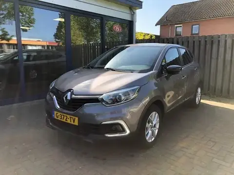 Annonce RENAULT CAPTUR Essence 2019 d'occasion 