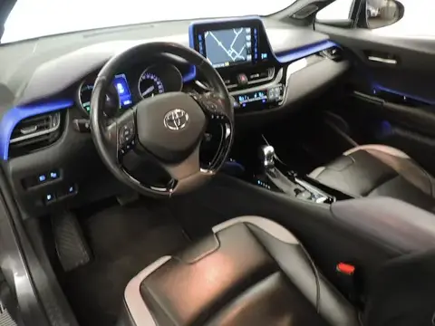 Used TOYOTA C-HR Hybrid 2017 Ad 