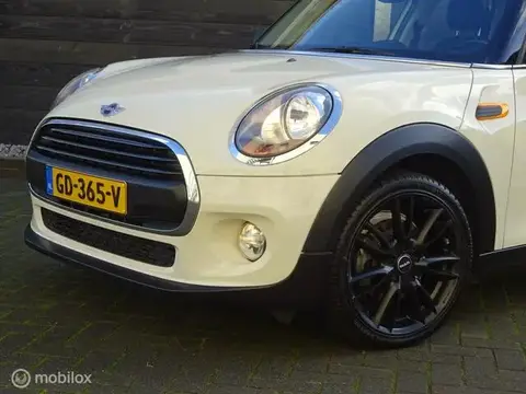 Used MINI MINI Petrol 2015 Ad 