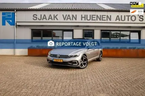 Used VOLKSWAGEN PASSAT Hybrid 2020 Ad 