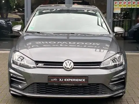 Used VOLKSWAGEN GOLF Petrol 2018 Ad 