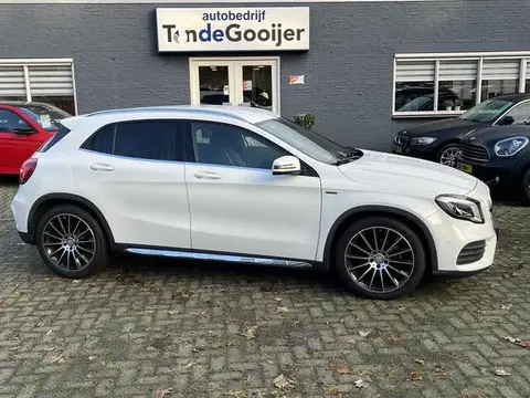 Used MERCEDES-BENZ CLASSE GLA Petrol 2017 Ad 