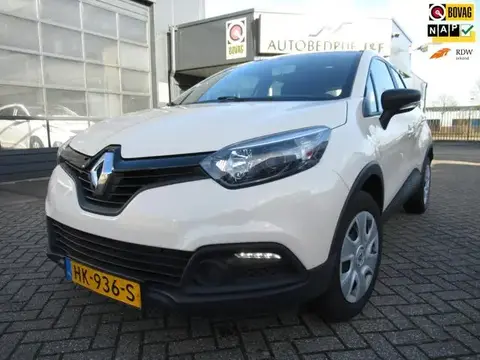 Annonce RENAULT CAPTUR Essence 2015 d'occasion 