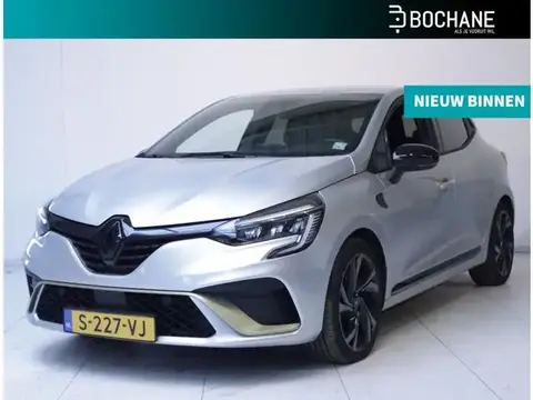 Used RENAULT CLIO Hybrid 2023 Ad 