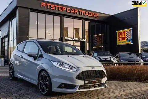 Annonce FORD FIESTA Essence 2016 d'occasion 