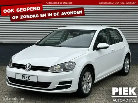 Used VOLKSWAGEN GOLF Petrol 2016 Ad 