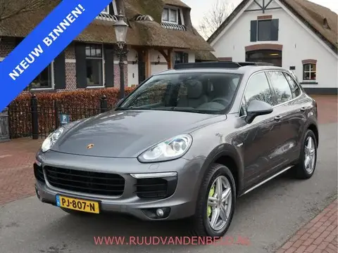 Used PORSCHE CAYENNE Hybrid 2016 Ad 