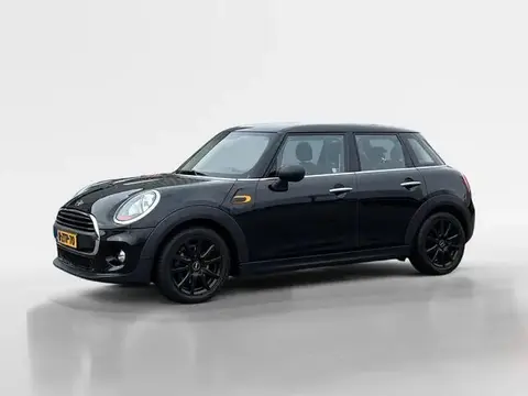 Used MINI ONE Petrol 2015 Ad 