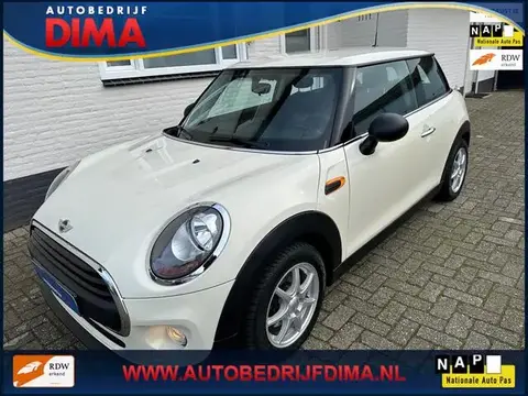 Used MINI ONE Petrol 2015 Ad 