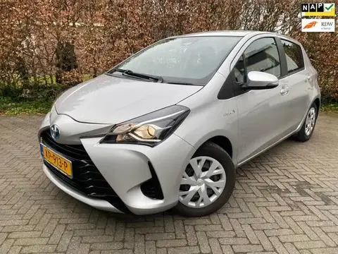 Used TOYOTA YARIS Hybrid 2019 Ad 