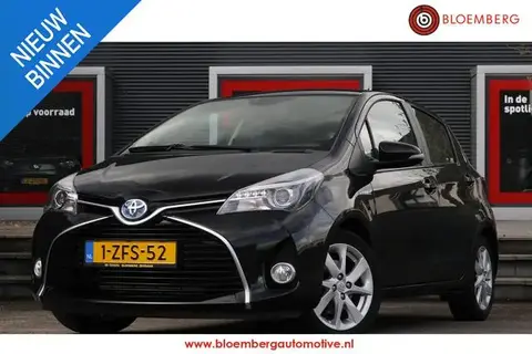 Used TOYOTA YARIS Hybrid 2015 Ad 