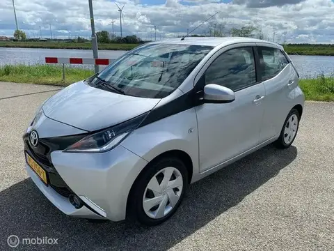 Annonce TOYOTA AYGO Essence 2017 d'occasion 