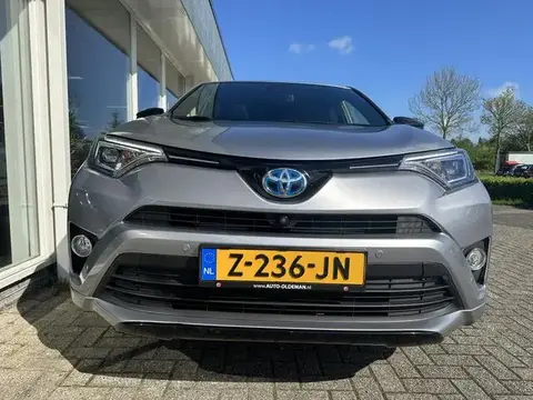 Used TOYOTA RAV4 Hybrid 2018 Ad 