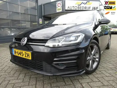 Used VOLKSWAGEN GOLF Petrol 2020 Ad 