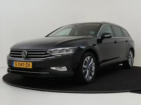 Used VOLKSWAGEN PASSAT Petrol 2023 Ad 