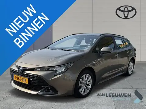 Used TOYOTA COROLLA Hybrid 2023 Ad 