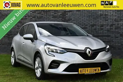 Used RENAULT CLIO Hybrid 2021 Ad 