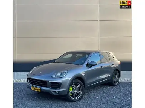 Used PORSCHE CAYENNE Hybrid 2016 Ad 