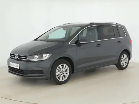 Used VOLKSWAGEN TOURAN Petrol 2022 Ad 