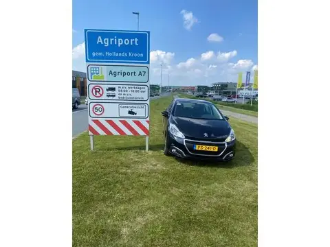 Used PEUGEOT 208 Petrol 2017 Ad 