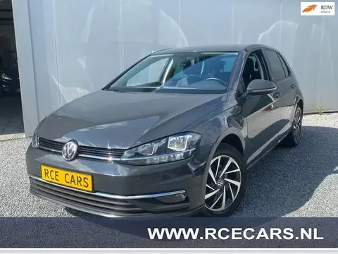 Used VOLKSWAGEN GOLF Petrol 2017 Ad 