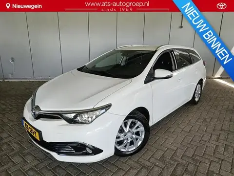 Used TOYOTA AURIS Hybrid 2017 Ad 