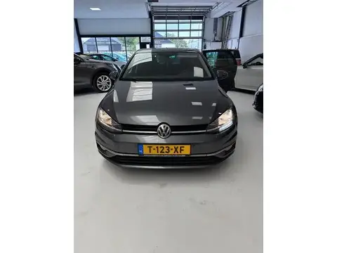 Used VOLKSWAGEN GOLF Petrol 2017 Ad 