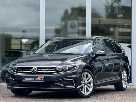 Used VOLKSWAGEN PASSAT Hybrid 2021 Ad 