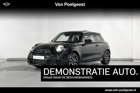 Used MINI COOPER Petrol 2024 Ad 