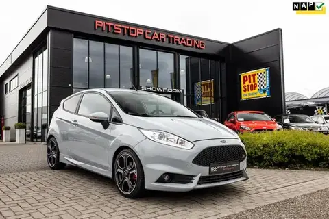 Annonce FORD FIESTA Essence 2016 d'occasion 