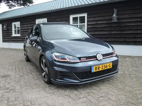 Used VOLKSWAGEN GOLF Petrol 2018 Ad 