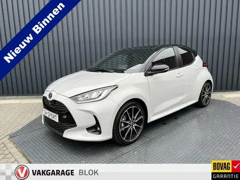 Used TOYOTA YARIS Hybrid 2022 Ad 