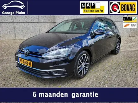 Used VOLKSWAGEN GOLF Petrol 2017 Ad 