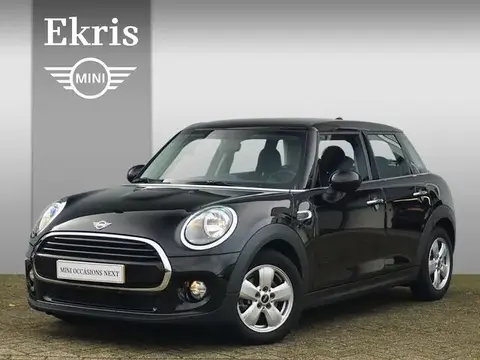 Used MINI COOPER Petrol 2018 Ad 