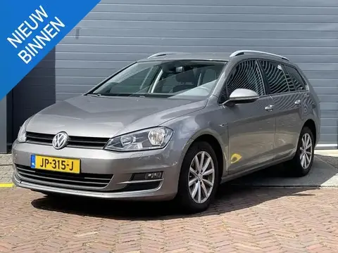 Used VOLKSWAGEN GOLF Petrol 2015 Ad 