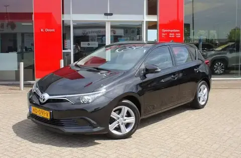 Used TOYOTA AURIS Petrol 2015 Ad 