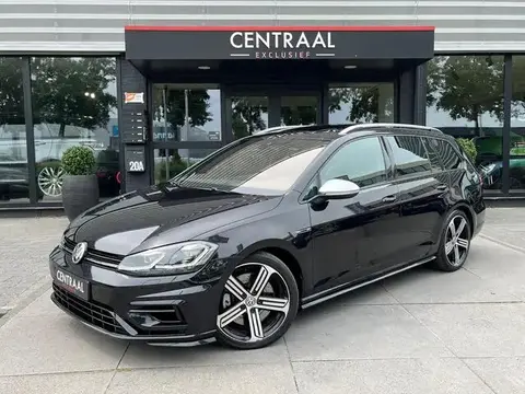 Used VOLKSWAGEN GOLF Petrol 2017 Ad 