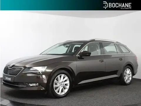 Annonce SKODA SUPERB Essence 2019 d'occasion 