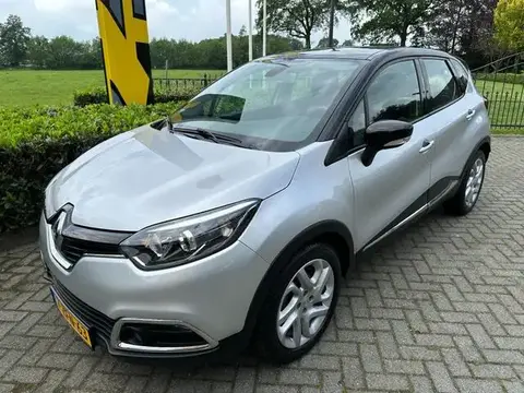 Annonce RENAULT CAPTUR Essence 2015 d'occasion 