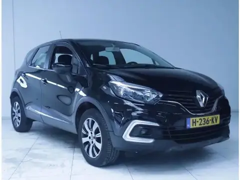 Used RENAULT CAPTUR Petrol 2018 Ad 