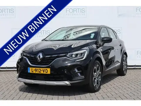 Used RENAULT CAPTUR Hybrid 2021 Ad 