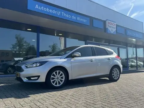 Annonce FORD FOCUS Essence 2017 d'occasion 