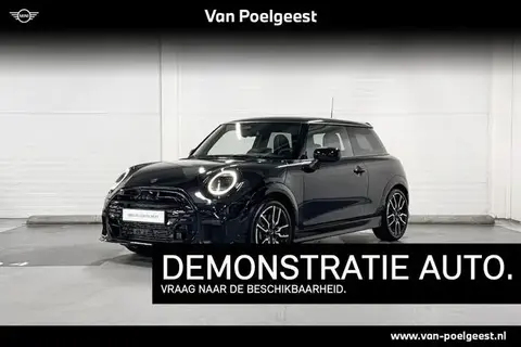 Used MINI COOPER Petrol 2024 Ad 