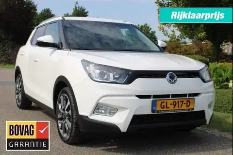 Annonce SSANGYONG TIVOLI Essence 2015 d'occasion 