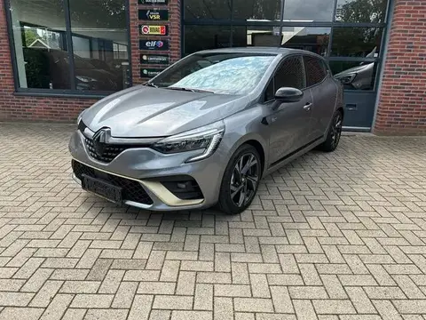 Used RENAULT CLIO Hybrid 2024 Ad 