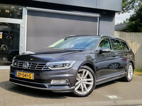 Annonce VOLKSWAGEN PASSAT Essence 2019 d'occasion 