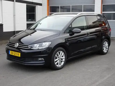 Used VOLKSWAGEN TOURAN Petrol 2019 Ad 